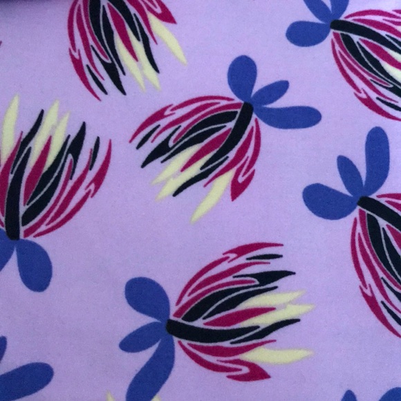 Lularoe OS Leggings - Picture 3 of 3